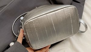 Сумка женская  из  качественной эко кожи.