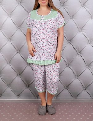 Пижама Пижама: бриджи и футболка. Удобный и комфортный вариант для дома.