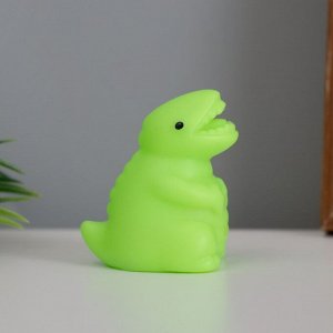 Фигурка светящаяся RISALUX «Крокодильчик», LED-ночник, 2 Вт, 3xLR44, зелёный, пластик, 4x4x4 см