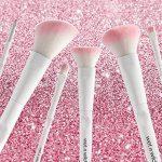 WET N WILD кисти