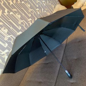 Зонт Мужской зонт в 3 сложения, полный автомат. Модель прочная, надёжная.  Ручка крючок, выполненная под кожу, удобна и дорого смотрится. Каркас зонта выполнен из 10 спиц, за счет чего зонт имеет хоро