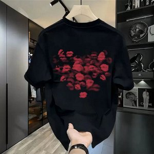 Футболка с поцелуями, женская
