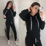 Костюм (брюки и толстовка)