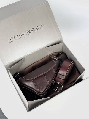 Подарочная коробка большая