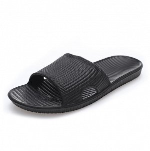 Тапочки Удобная летняя обувь, в которой можно ездить за город, ходить на пляж. Они подходят и для повседневной носки, так как обеспечивают максимальную вентиляцию стопы, их легко снимать и надевать. П