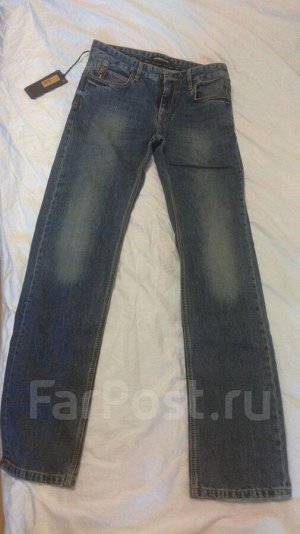 Фирменные джинсы на 44 р-р