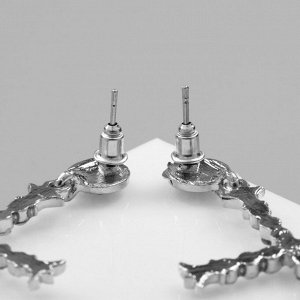 Серьги висячие со стразами «Крестики» грация, белые в серебре, 6 см