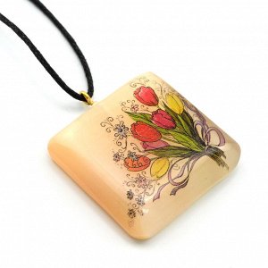 Кулон на шнурке из селенита Букет квадрат 40*40мм