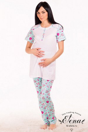 Комплект Комплект для беременных выполнен из хлопкового полотна. Удлинённая футболка выполнена в сочетании полотен двух цветов, рукава короткие и круглая горловина с планкой с пуговицами. Брюки с пояс