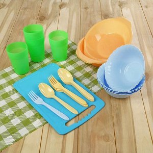 Набор посуды для пикника на 4 персоны «В дорогу», 22 предмета