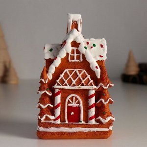 Сувенир полистоун ""Пряничный домик с глазированной крышей"" 8х5,5х12,5 см