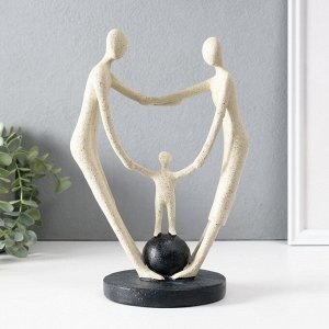 Фигурка полистоун «Сила в единстве», белый, 12x17.5x26.5 см