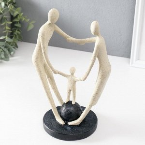 Фигурка полистоун «Сила в единстве», белый, 12x17.5x26.5 см