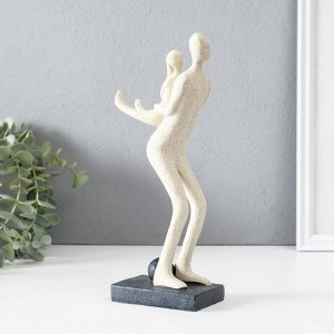 Фигурка полистоун «Как за каменной стеной», белый, 6x10.5x25 см