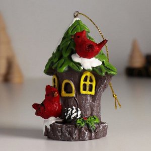 Фигурка-подвеска полистоун «Птички на заснеженном скворечнике», ёлочная игрушка, 7x4x9 см