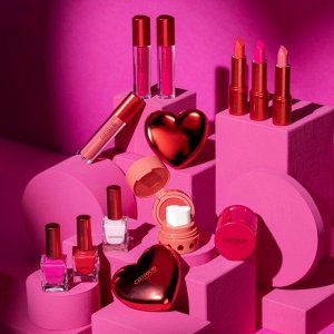 Помада для губ Catrice Heart Affair Full Shine Lipstick C03