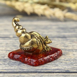 Фигурка на камне мышка "Счастья, богатства", золото, 5 х 4,5 см
