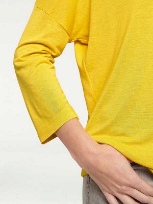 1r Блузка, желтая Heine - Best Connections Любимая основа широкой формы со стильными рукавами под летучую мышь длины 3/4. Обрамляющий фигуру силуэт с большим треугольным вырезом, широкими плечами и пр