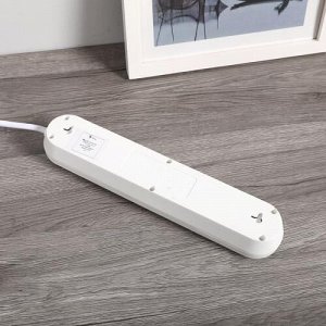 Сетевой фильтр 4 розетки, 3 USB, 5 м