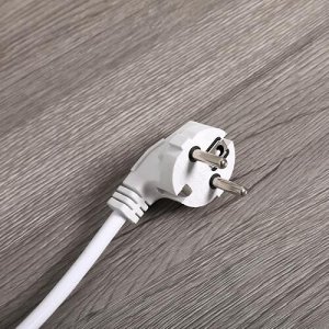 Сетевой фильтр 4 розетки, 3 USB, 5 м