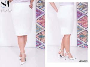 Юбка 46672 Универсальная базовая юбка – необходимый предмет одежды женского гардероба. Модель миди длины с зауженным низом идеально рисует плавные линии фигуры. Утяжка из резинки по бокам на поясе и м