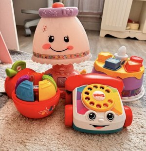 Продам игрушки Fisher praise