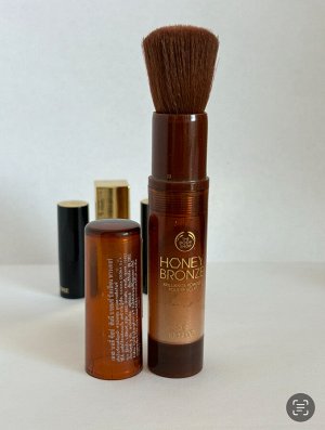 Пудра Body Shop Honey Bronze Brilliance Powder