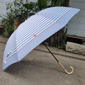 Зонт Длина зонта: 88см
Диаметр под зонтом: 96 см