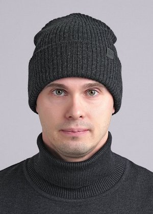 Шапка Артикул поставщика: 444156аш
Состав: 70% акрил, 30% шерсть
Сезон: Осень, Зима
Год: 2024
Страна: Россия

Мужская двойная шапка, ластичного переплетения с отворотом, декорирована логотипом- наши