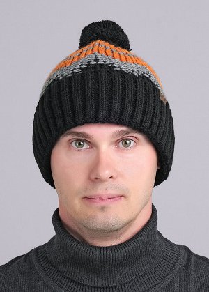 Шапка Артикул поставщика: 444183ап флис
Состав: 85% акрил, 15% полиамид(ПА)
Сезон: Осень, Зима
Год: 2024
Страна: Россия

Мужская шапка жаккардового переплетения с отворотом, декорирована нашивкой ло