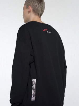 UNIQLO — хлопковый лонгслив из коллаборации KAWS + Warhol - 09 BLACK