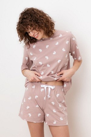 Пижама. Цвет: кофе с молоком/ белые кролики