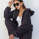 Спортивные костюмы женские
