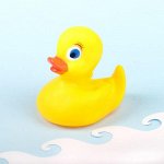 Резиновая игрушка для игры в ванной «Уточка»