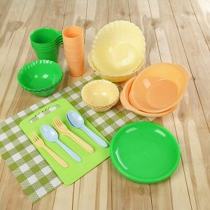 Набор посуды для пикника на 4 персоны «Весёлая компания», 36 предметов
