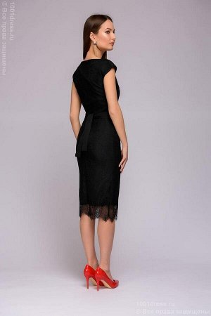 Платье-футляр черное гипюровое с короткими рукавами