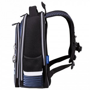 Ранец BRAUBERG QUADRO, 3 отделения, с брелоком, "Sport car", LED-ЛАМПОЧКИ, 37х28х18 см, 271359