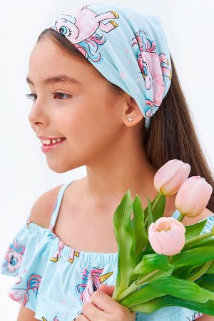 КОСЫНКА Варианты расцветки: зеленый
Ткань:  кулирка с лайкрой, Состав: 95% Хлопок/ 5% Лайкра
Стильная, яркая косынка для девочек. Встроенная резинка в изделия позволяет косынке прочно держаться на гол