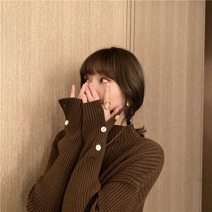 Свитер женский, с горлом