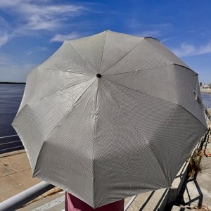 Зонт 10 СПИЦ!
Качественный зонт с прочным каркасом и плотным материалом.
Механизм: Супер автомат (полный автомат).
Длинна в сложенном виде 30 см.
Сложение зонта: 3 (три) сложения.
Материал верха: Эпон