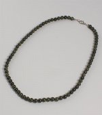 Бусы из змеевика. 91006ЗМ