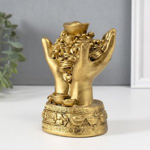 Нэцкэ фигурка полистоун под бронзу «Монеты и слитки в ладонях», 7.7x10.7x14 см