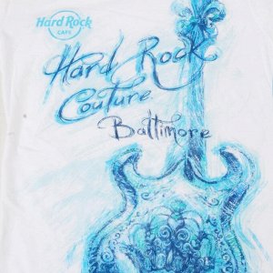 Белая женская футболка Hard Rock® Baltimore  №800