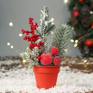 Новогодняя композиция на стол «Зимнее волшебство. Яркий праздник» в горшке, пластик, хвоя, ягодки, 20x7 см