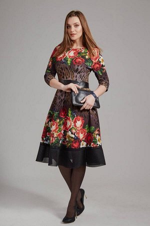 Платье Платье Anna Majewska 1174 
Состав ткани: Вискоза-15%; ПЭ-83%; Спандекс-2%; 
Рост: 170 см.

Платье отрезное по талии из текстильного полотна и сетки с 3D эффектом. Платье с круглым вырезом, цел