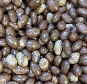 Драже миндаль в темном шоколаде со вкусом "ПЬЯНАЯ ВИШНЯ" 250 г