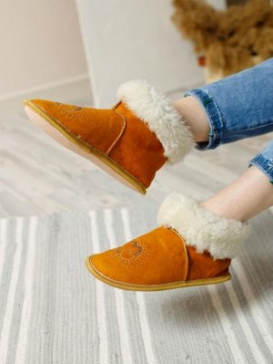 Чуни из мутона женские