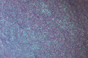 Робкая Рассыпчатые тени для век Sigil inspired Tammy Tanuka, тон "Робкая" локация Духи.  Техническая информация:  Цвет: Сиреневый с переливом в зеленый и голубой. Красивый призматик, более нежный в су