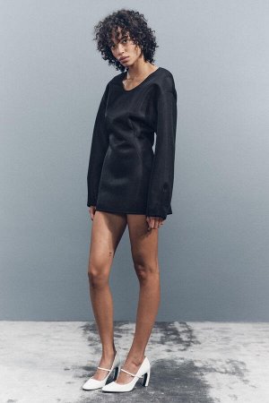 Топ Цвет как на первом фото ДЛИННЫЙ ТОП ИЗ ТВЕРДОЙ ОРГАНЗЫ (LANGES TOP AUS FESTEM ORGANZA) Длинный топ из слегка прозрачной плотной органзы. Круглый вырез горловины и длинные рукава. Потайная молния в