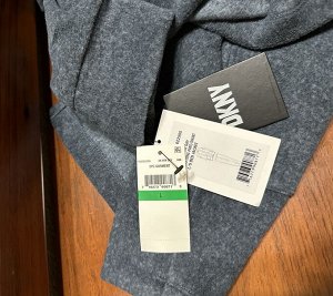 Костюм женский для спорта и отдыха DKNY